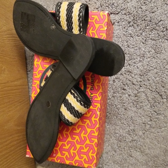 Tory Burch  sandals like new - Picture 5 of 5